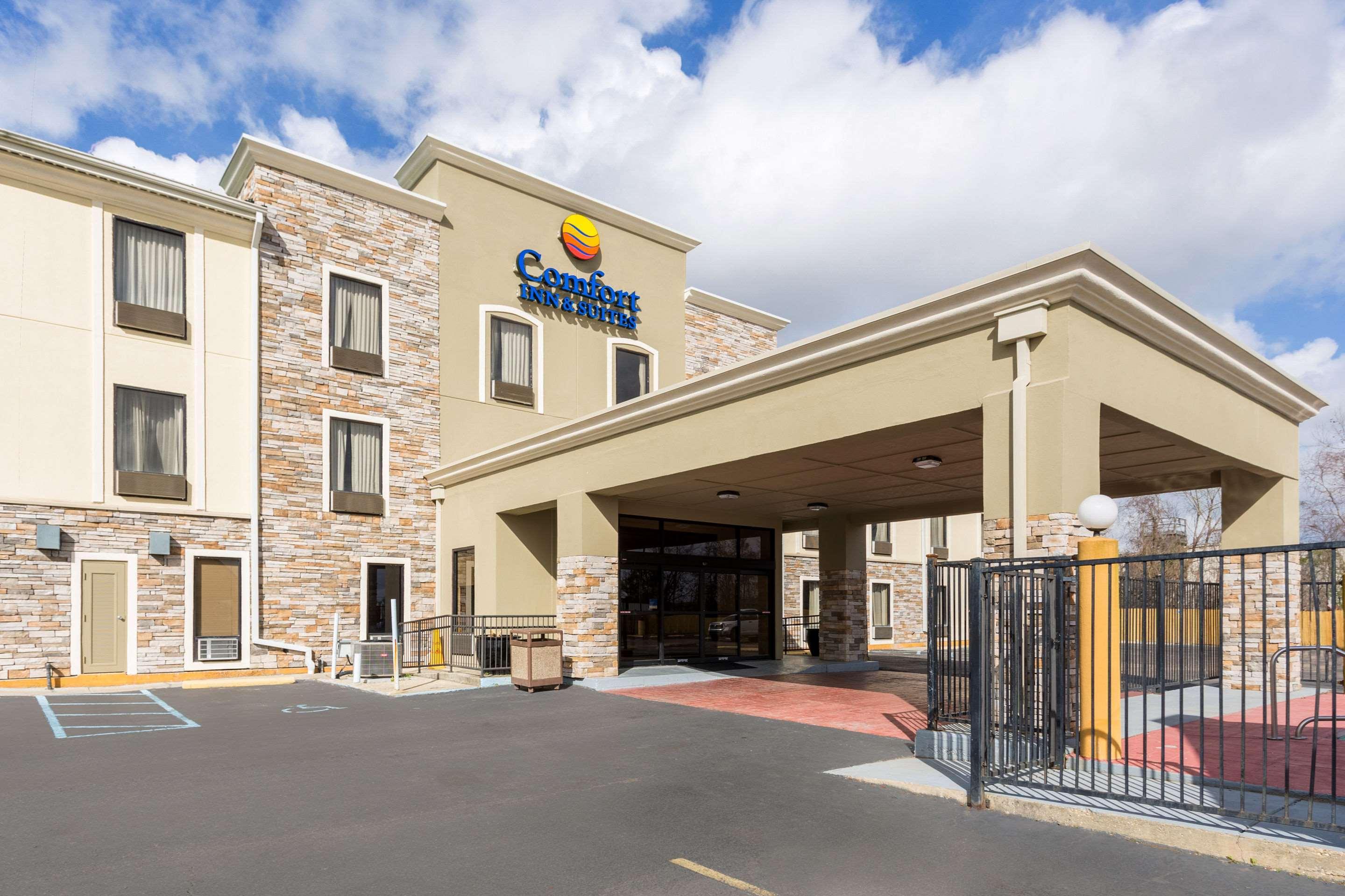 Sonesta Essential - Baton Rouge Airport Hotel Exterior photo